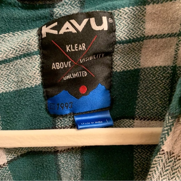 KAVU Plaid Button Down Shirt L - Picture 2 of 8